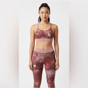 Oysho fitness leggings 
Size M